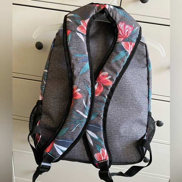 ROXY full size backpack, pink island floral 🌺 LIKE NEW. Book bag for college - Picture 4 of 7